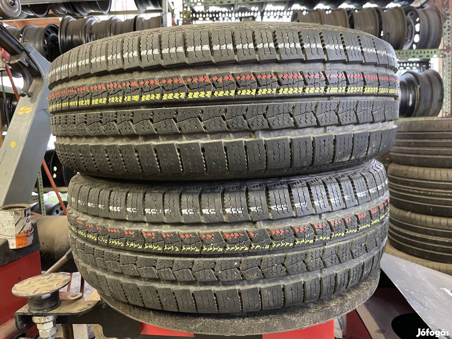 205/65R16C téligumik