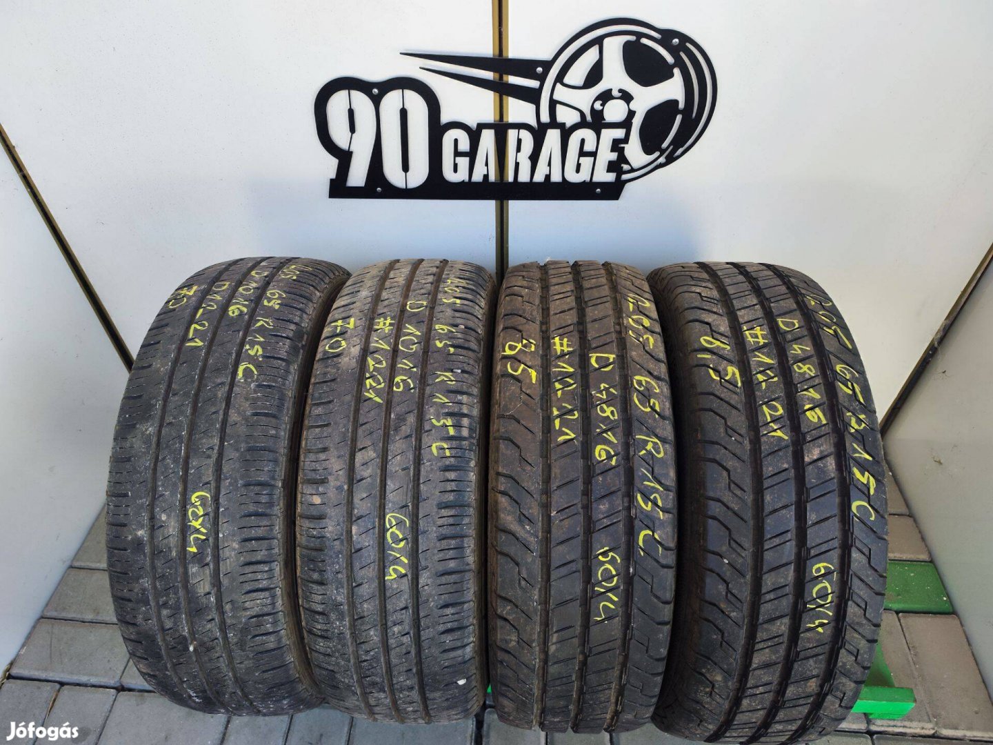 205/65 R15C Continental-Hankook 2-2db Nyárigumi 90Garage #1221