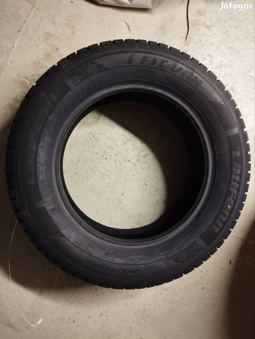 205/65 R16C teligumi