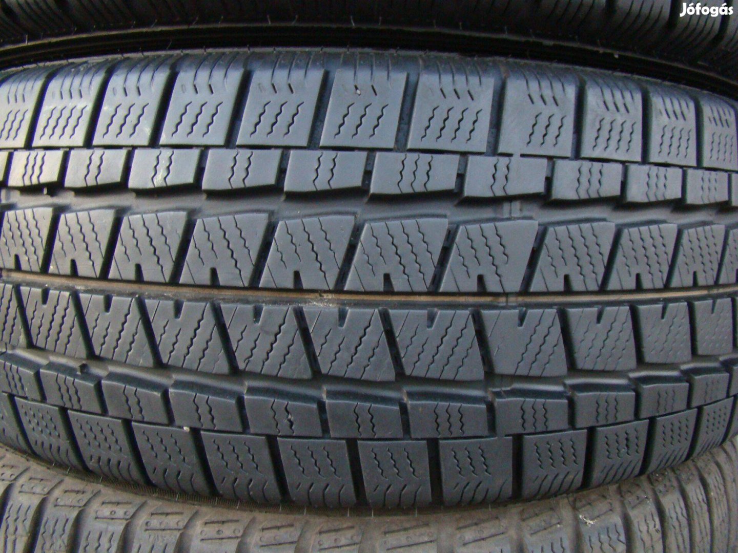 205/65 r16c Falken C-s kisteher téli gumi 205/65r16c