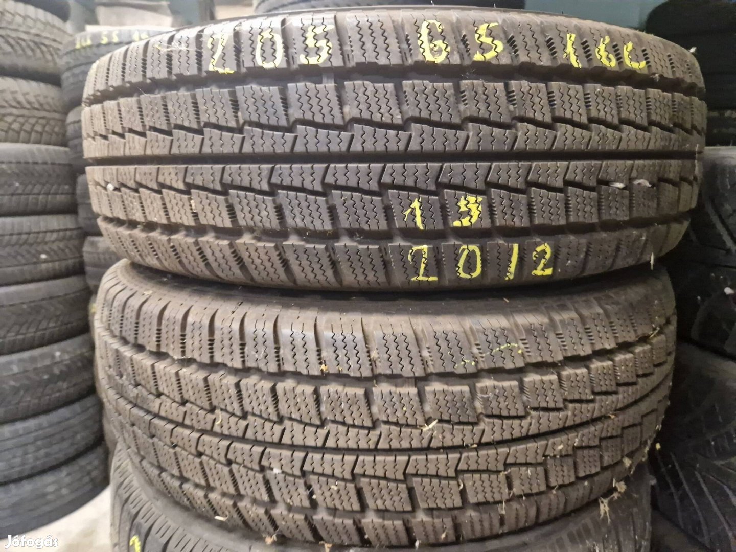 205/65r16c Hankook 2db teligumi 8mm