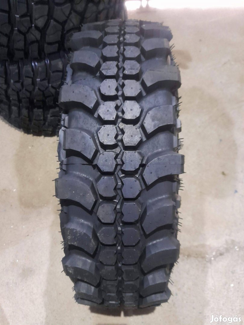 205/70R15 Kaiman mintás terepgumi