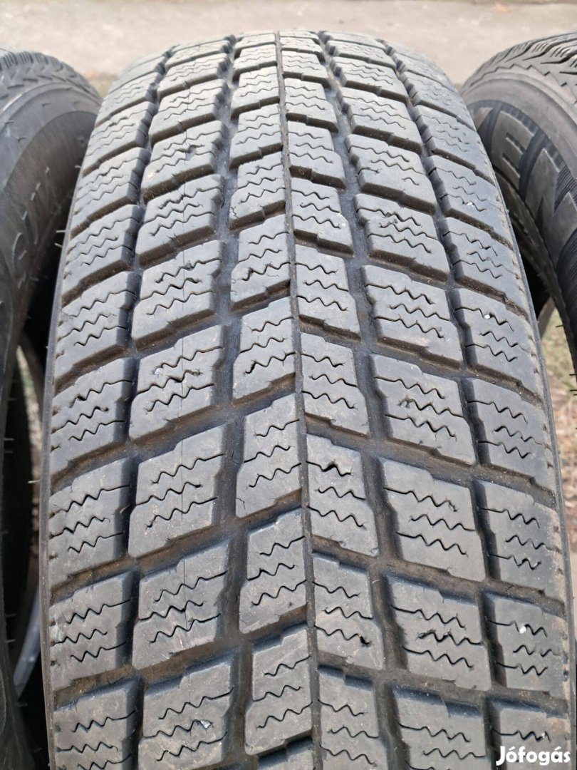 205/70R15 Téli gumi