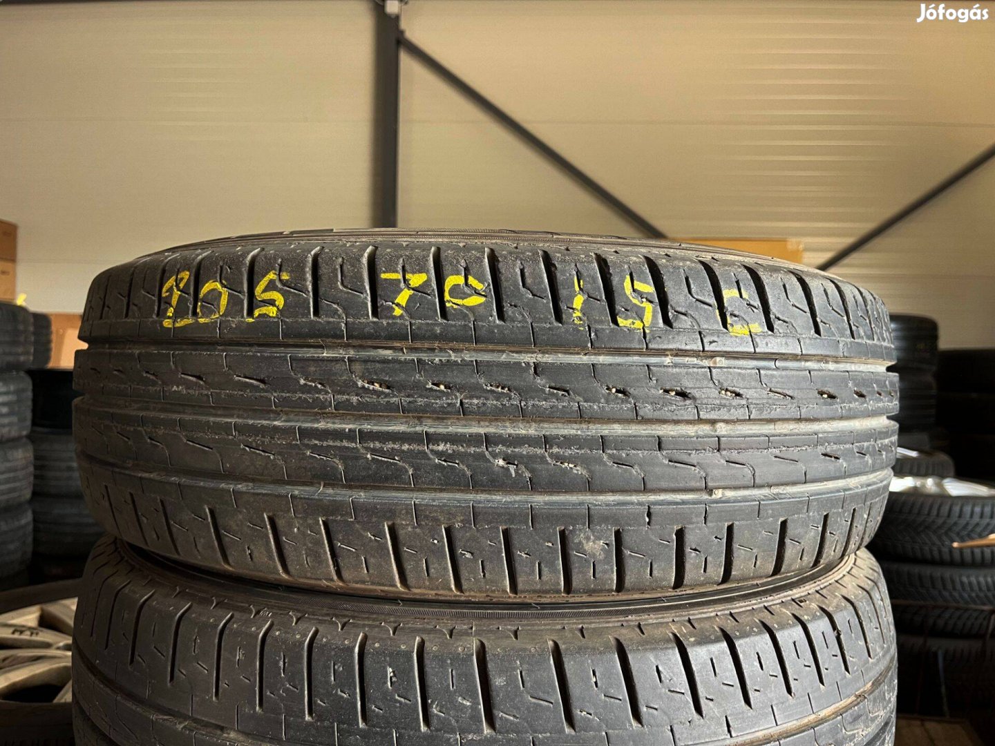 205/70 R15 C Pirelli 8mm nyárigumi 2db eladó 205/70R15C R15C