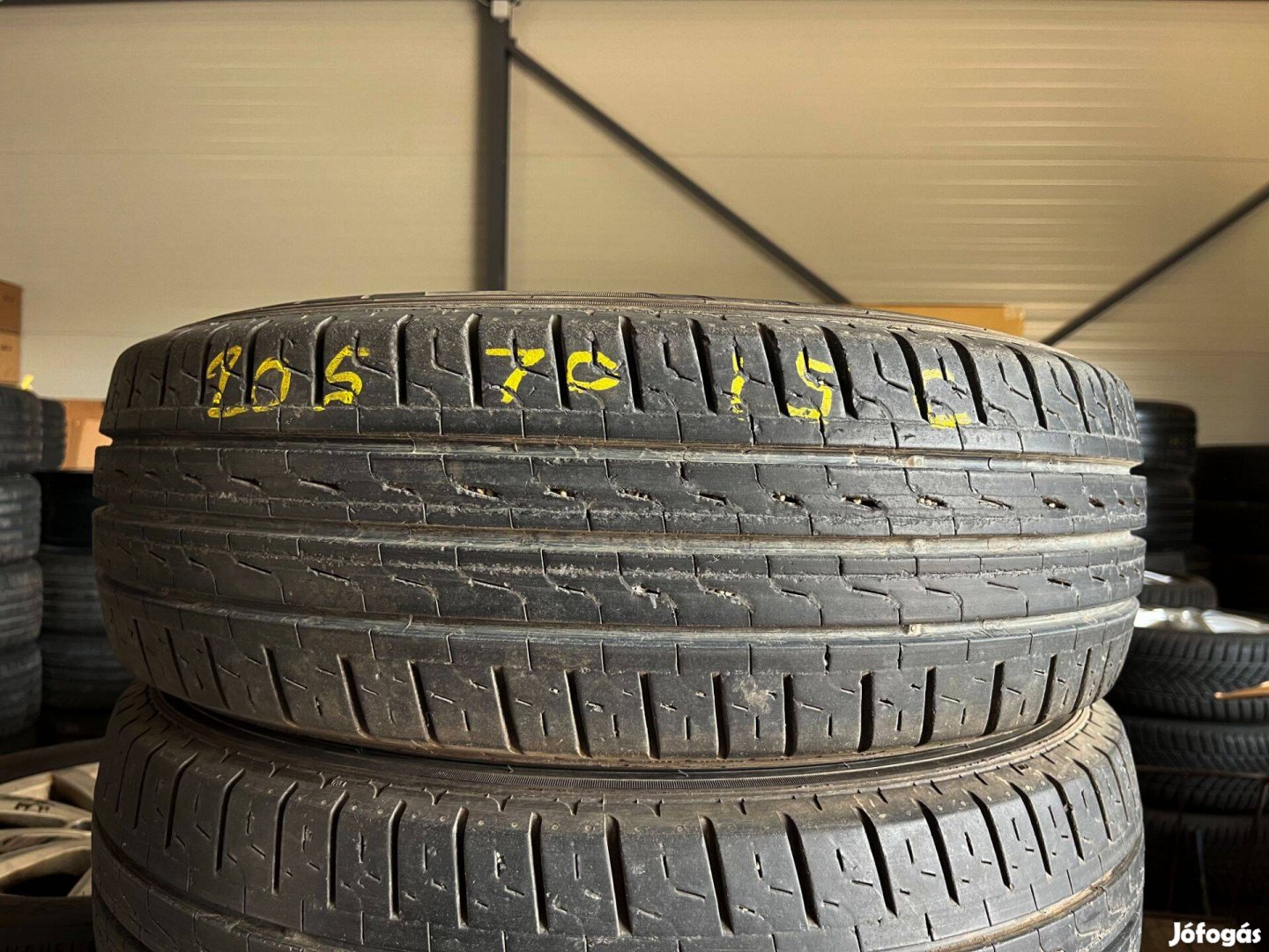 205/70 R15 C Pirelli 8mm nyárigumi 2db eladó 205/70R15C R15C