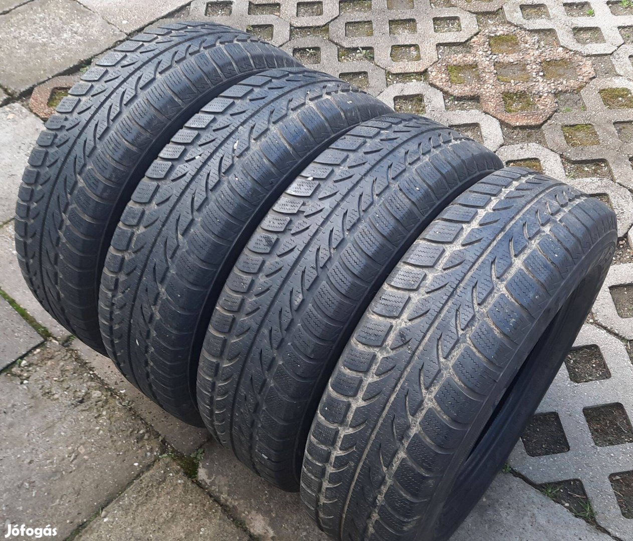 205/70 R15 Hankook Téli gumik