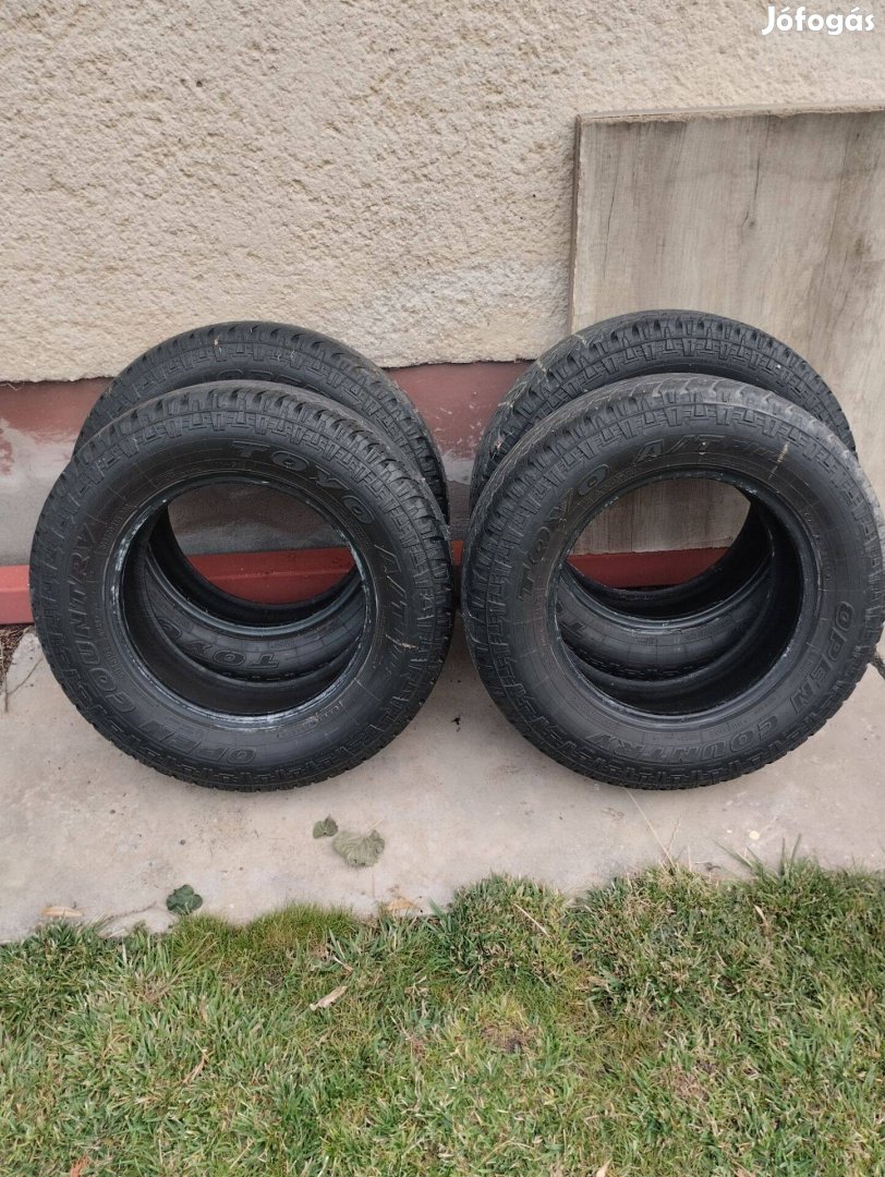 205/70 Toyo téligumi eladó