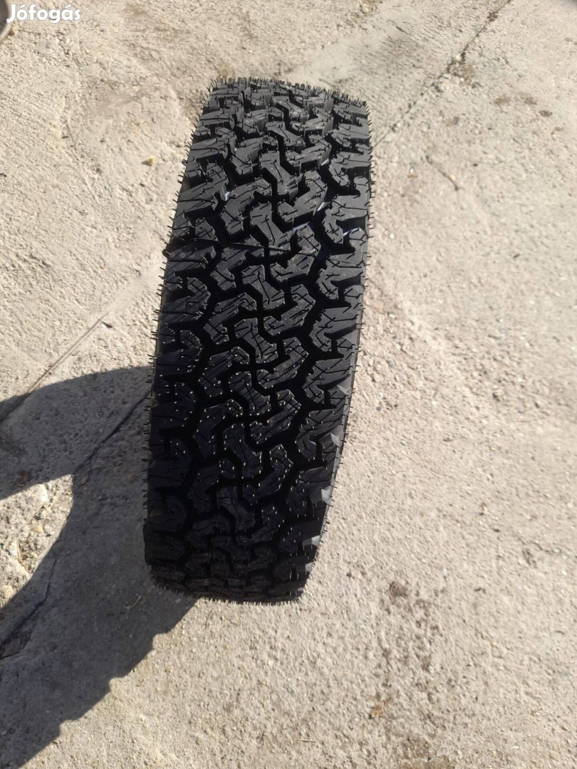 205/75R15 AT mintás terepgumi