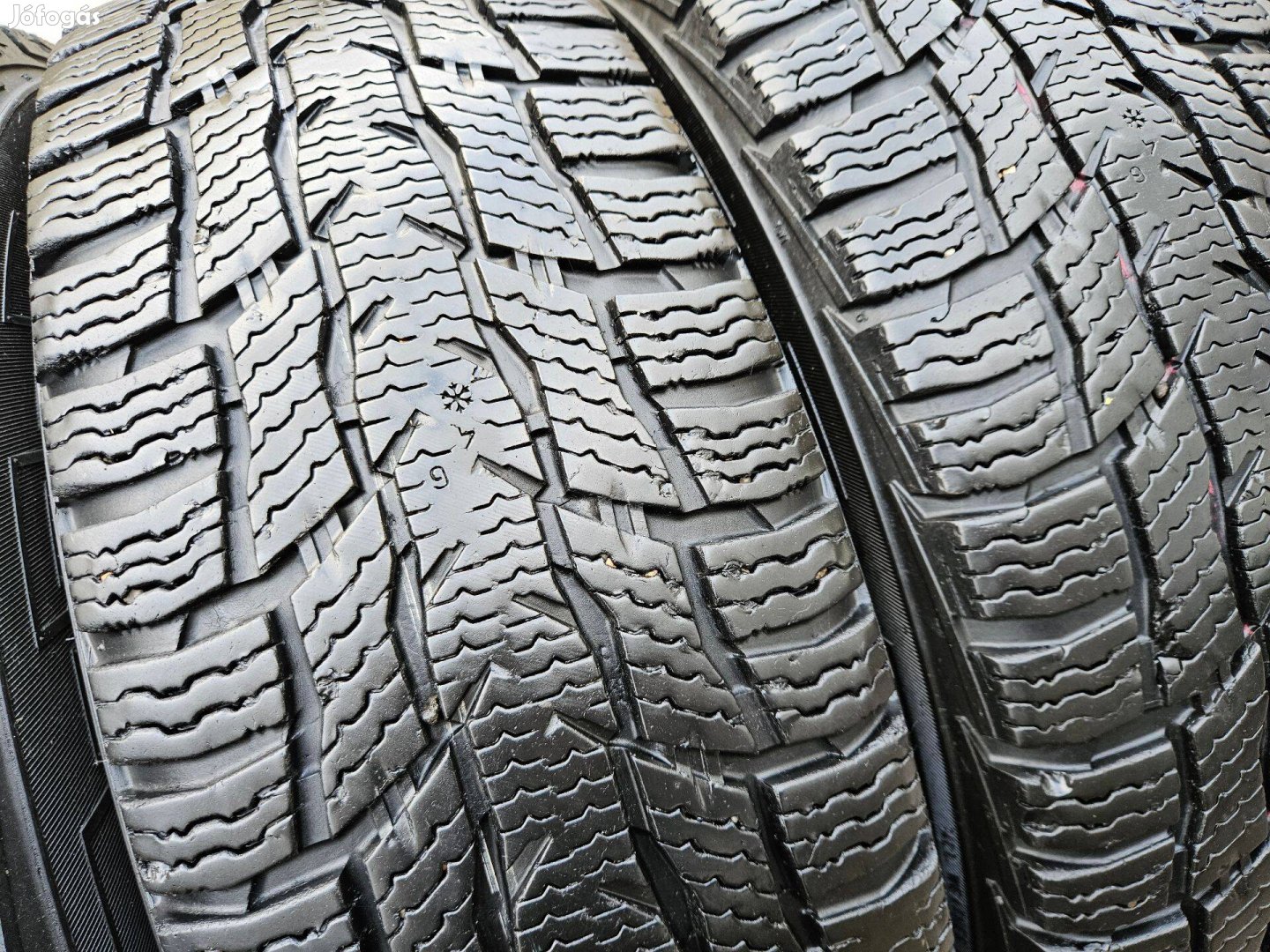 205/75R16C Nokian Téli Gumi Szett ~7mm - Ár/4db