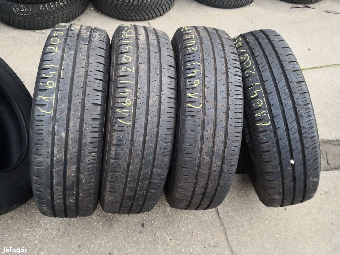 205/75 R16C Hankook nyári gumi 115000ft a 4db/164/