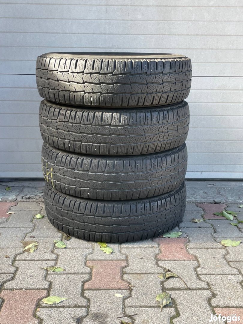 205/75r16C Michelin