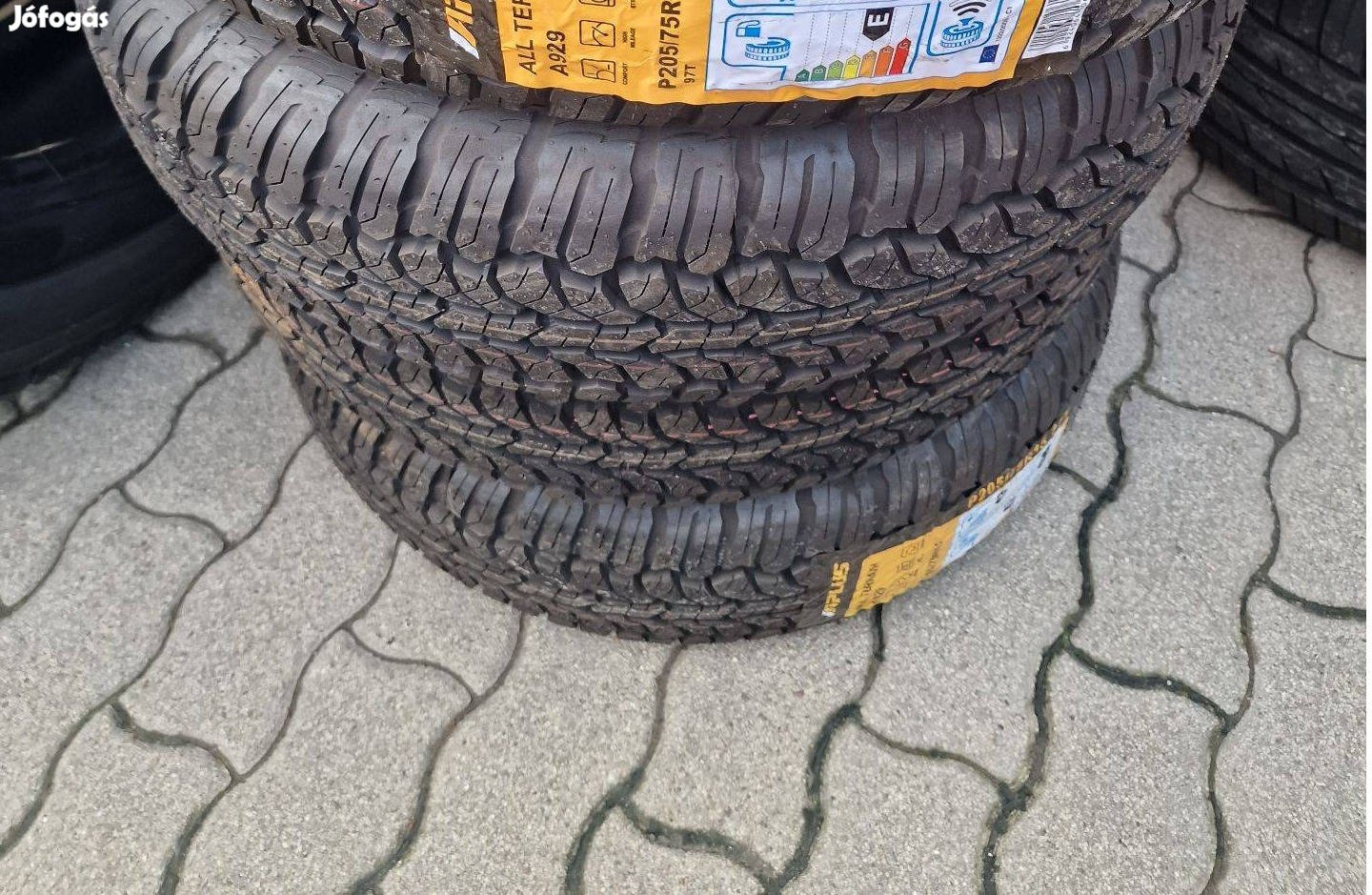 205/80R16 Aplus Allterrain A/T M+S Vegyes Mintázattal