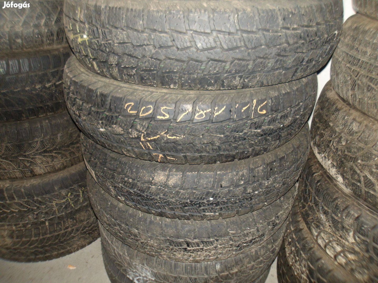 205/80r16 Kumho téli gumi ajándék szereléssel