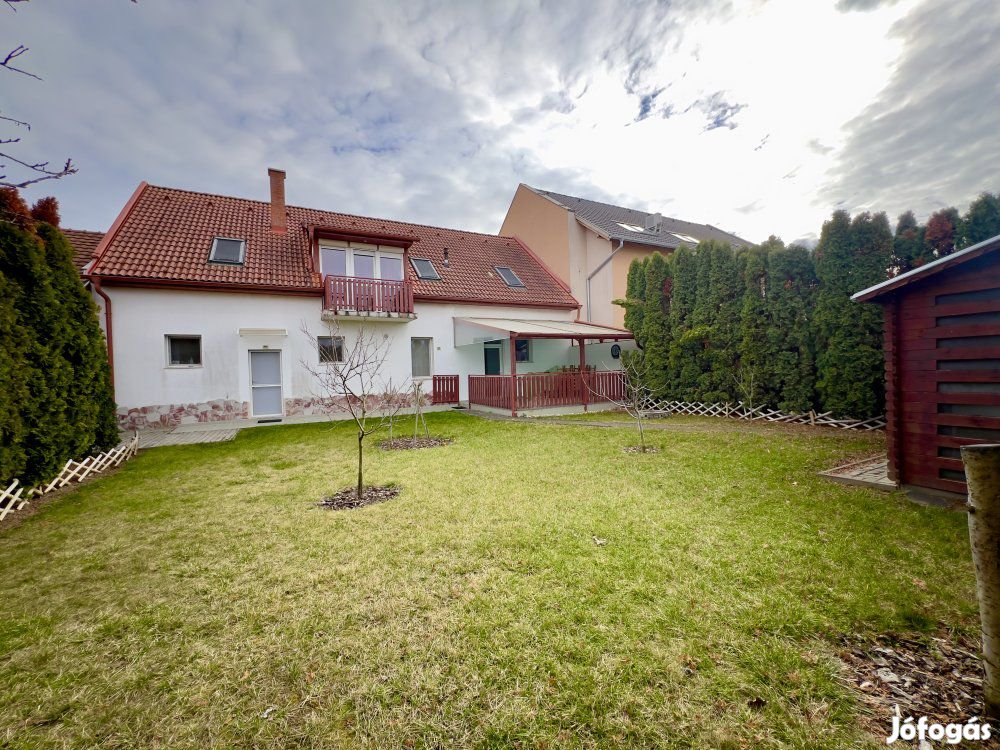 205 nm-es ház eladó Győr