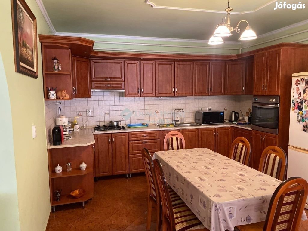 208 nm-es ház eladó Püspökladány