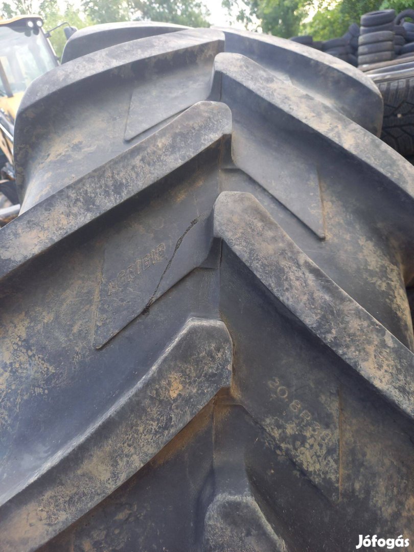 20.8R38 használt Michelin traktor hátsó gumi 1db