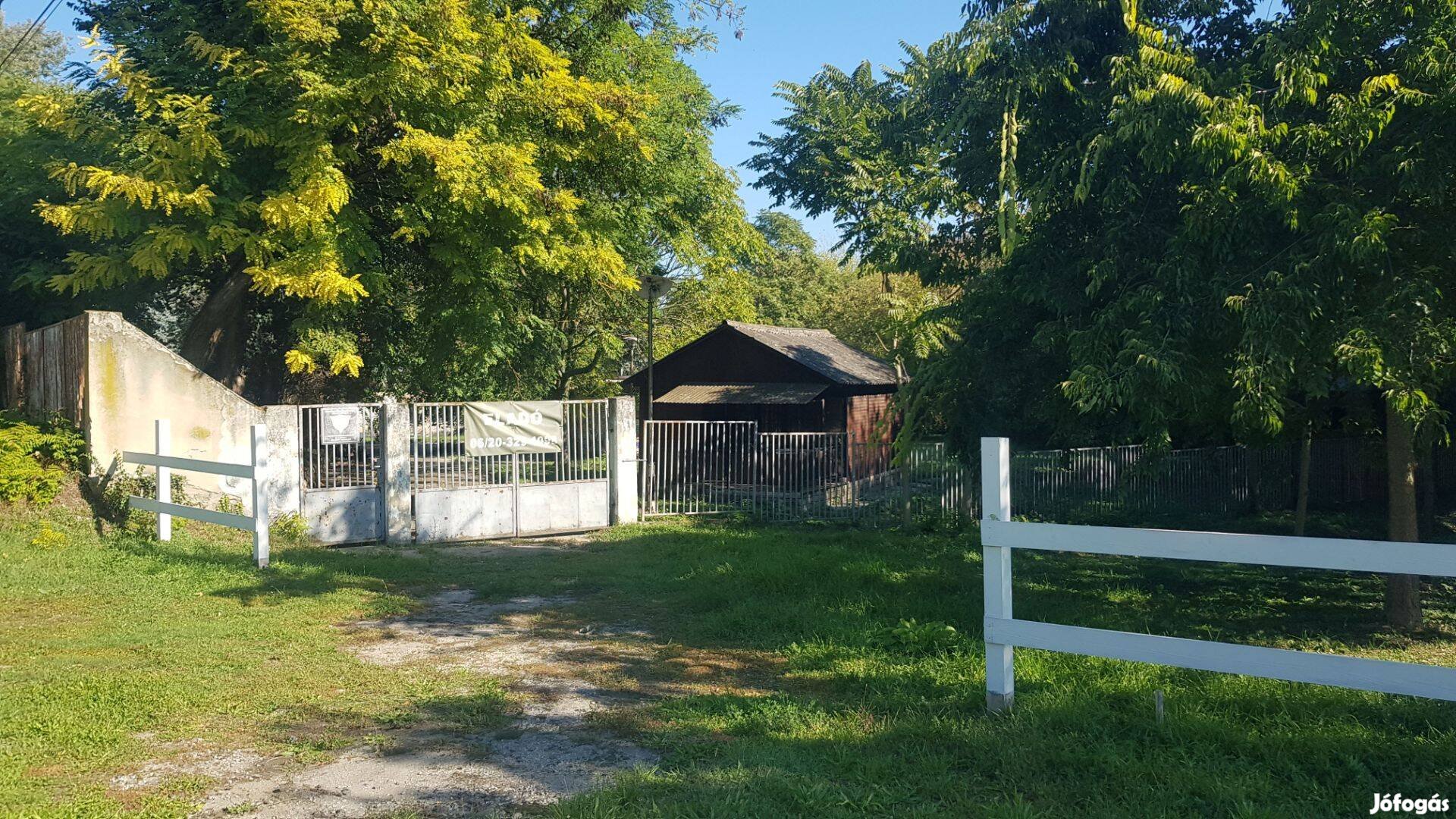 20 beépíthetőség, 8500 m2 belterületi teleküdülőingatlan