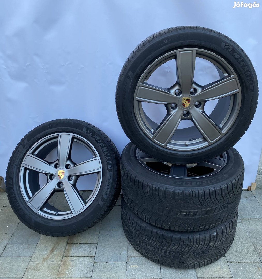 20" kétszéles Porsche Cayenne gyári alufelni garnitúra téli gumikkal