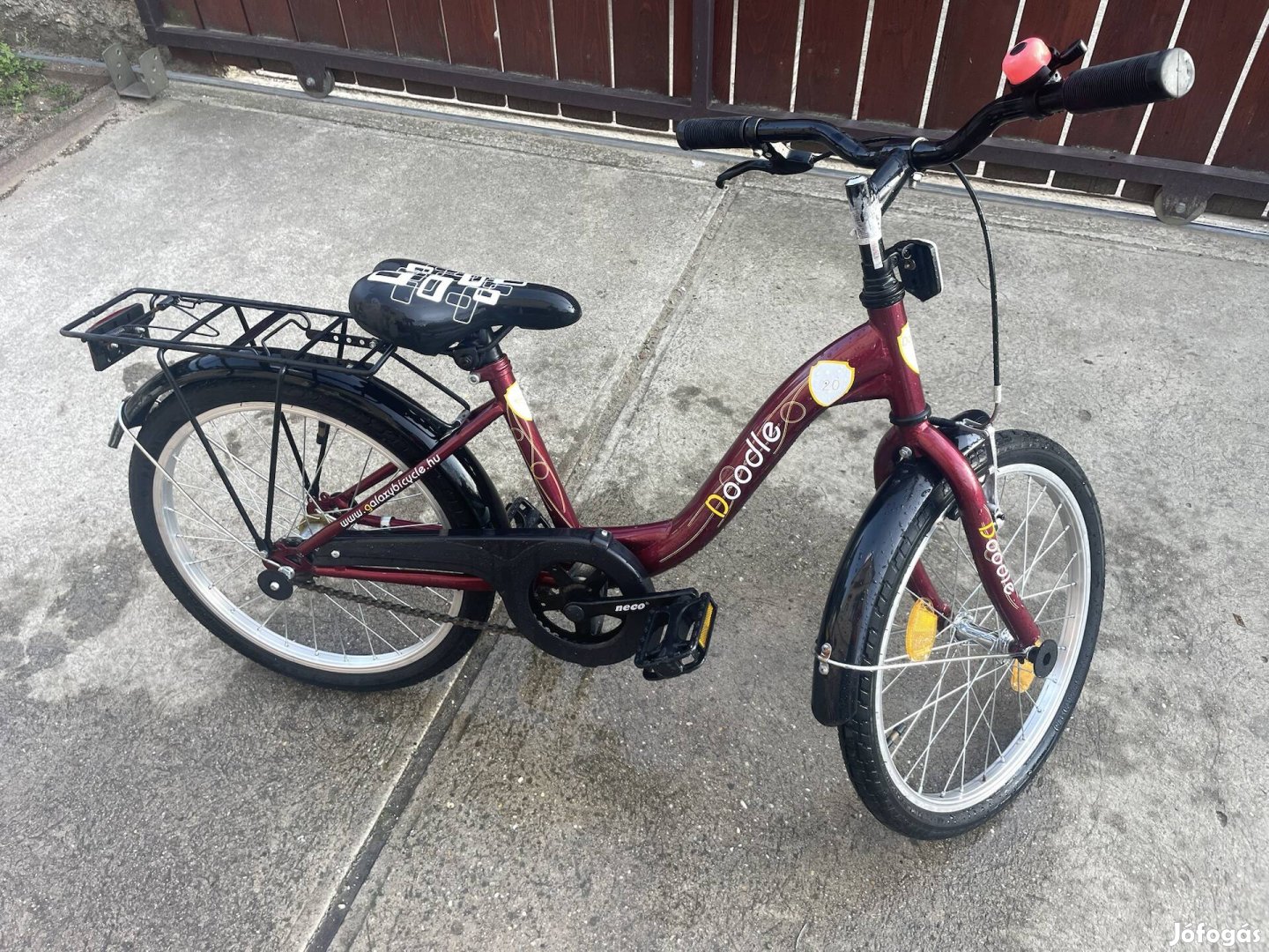 20"-os kislany kerekpar elado