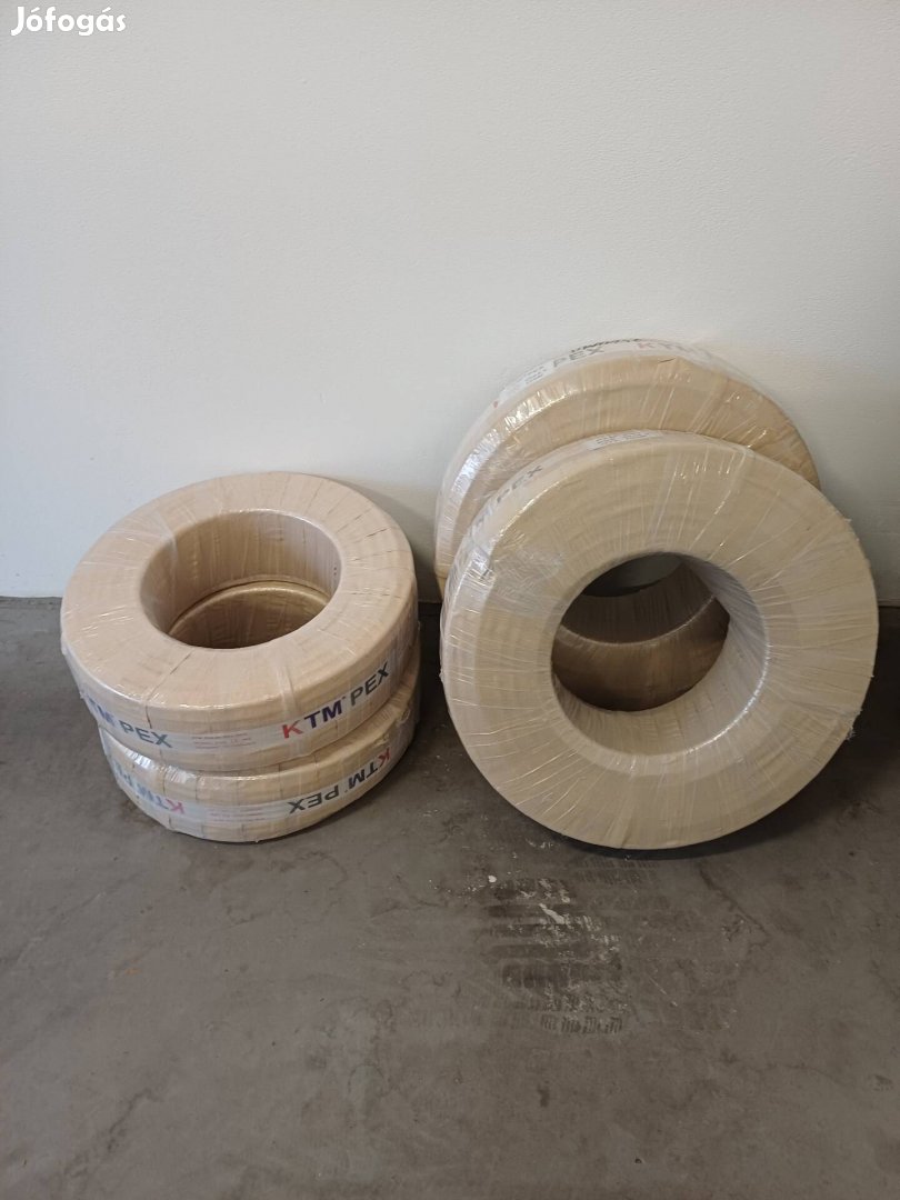 20-as ötrétegű cső 100fm.