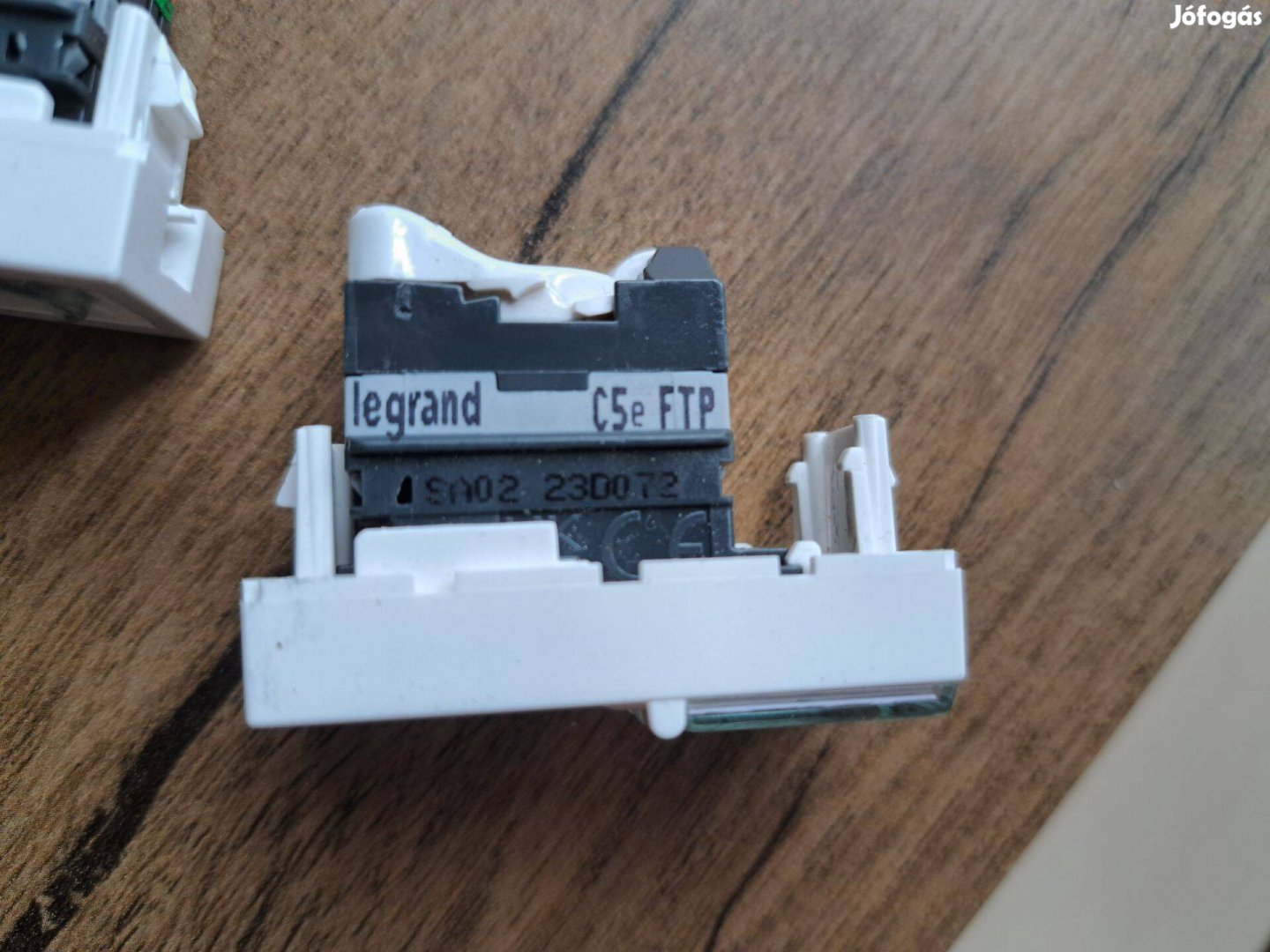 20 db Legrand RJ45 Cat5e FTP számítógép alj. 1mod, fehér, mosaic