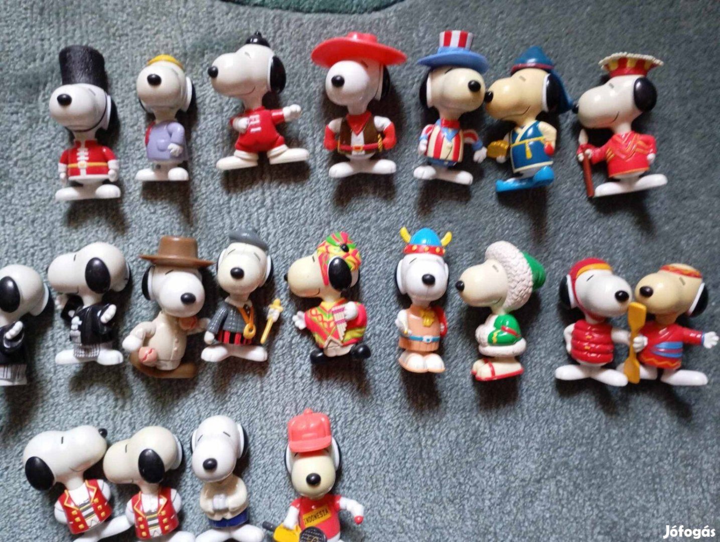 20 db. Snoopy Happy Meal figura egyben eladó 8000 Ft