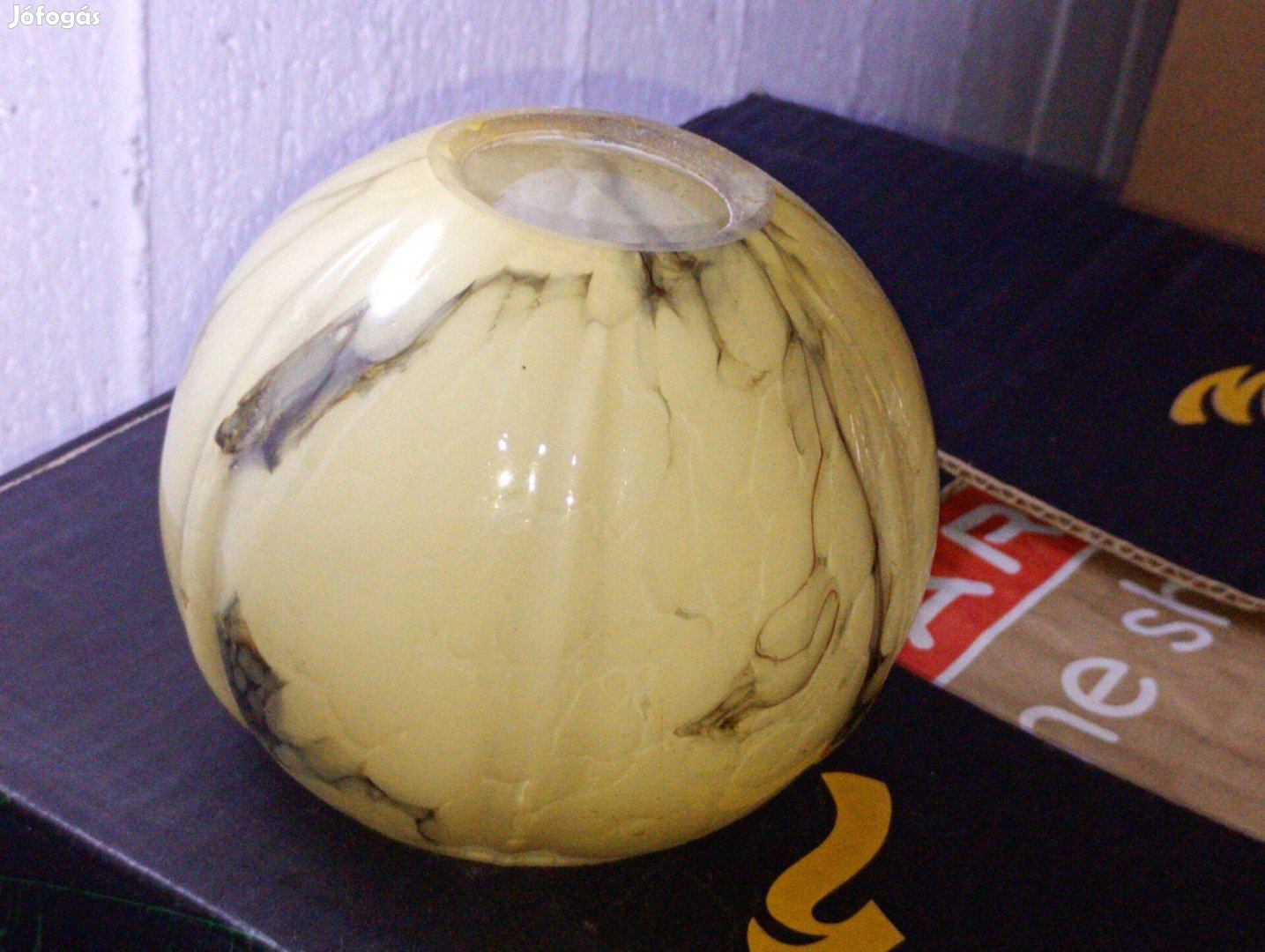 20 évekből 1db asztali lámpabura eladó 25000ft óbuda