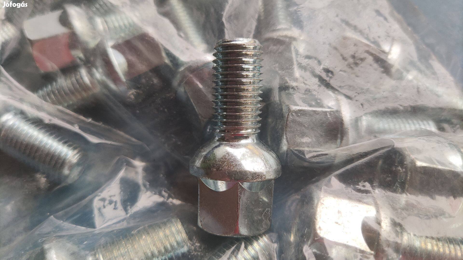 20db M12x1.5 rádiusz kerékcsavar 23mm menet hosszal
