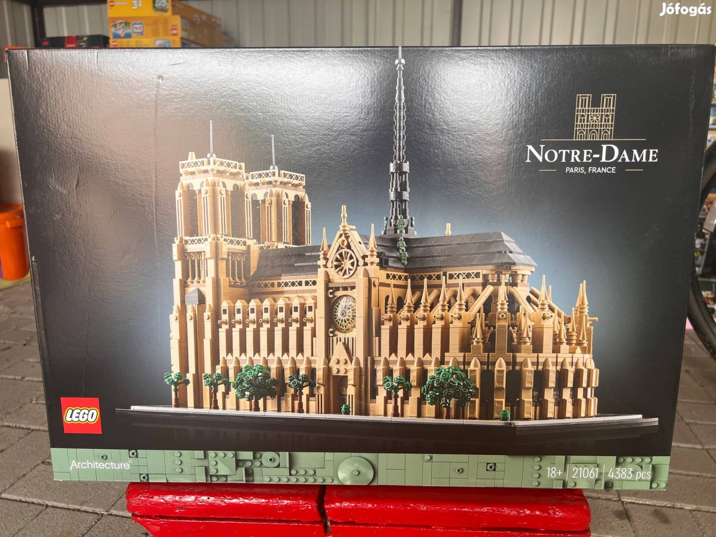 21061 lego architecture Notre-Dame