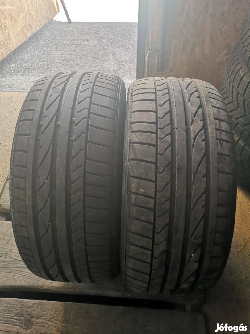 215/40R17 2db újszerű Bridgestone nyárigumi eladó