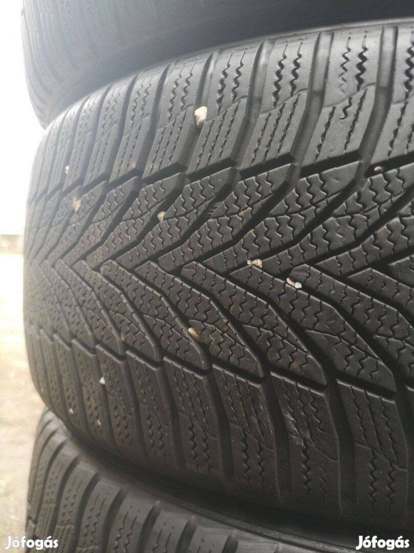 215/40R17 75e/4db újszerű Nexen téligumi