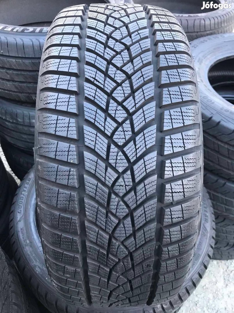 215/40R18 215/40 R18 új Goodyear téli gumi Ár/db