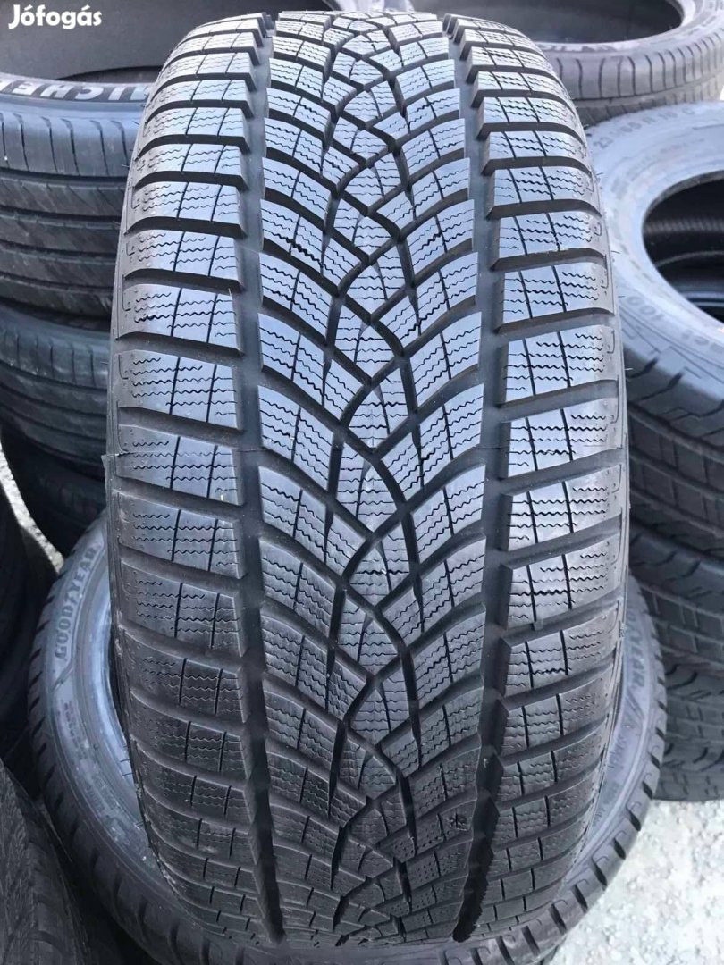 215/40R18 215/40 R18 új Goodyear téli gumi Ár/db