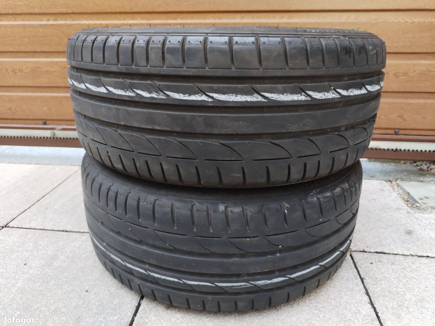 215 40 17 bridgestone nyári gumi 2 db