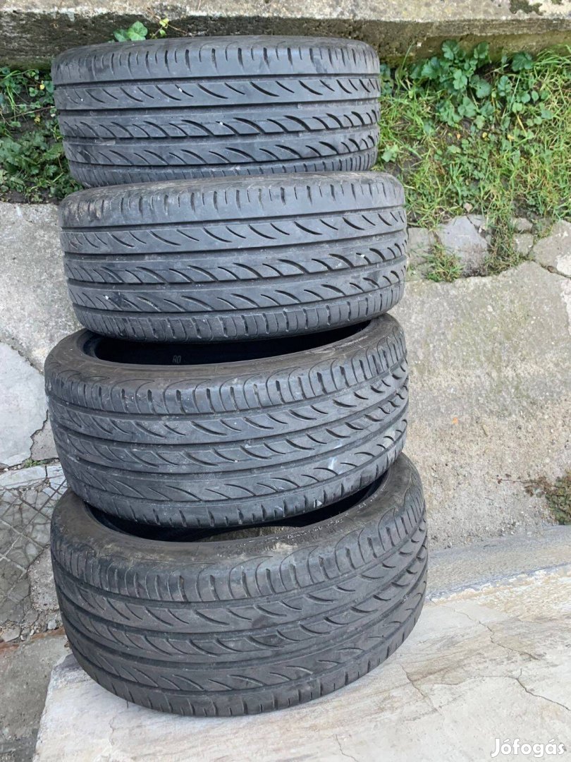 215 40 17 pirelli nyári gumik