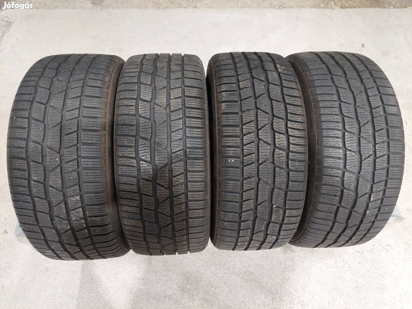 215/40r17 continental teligumi garnitura