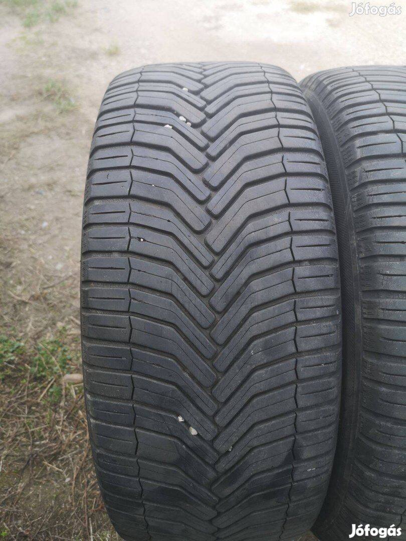 215/45R17 2-4db haznált négyévszakos gumi