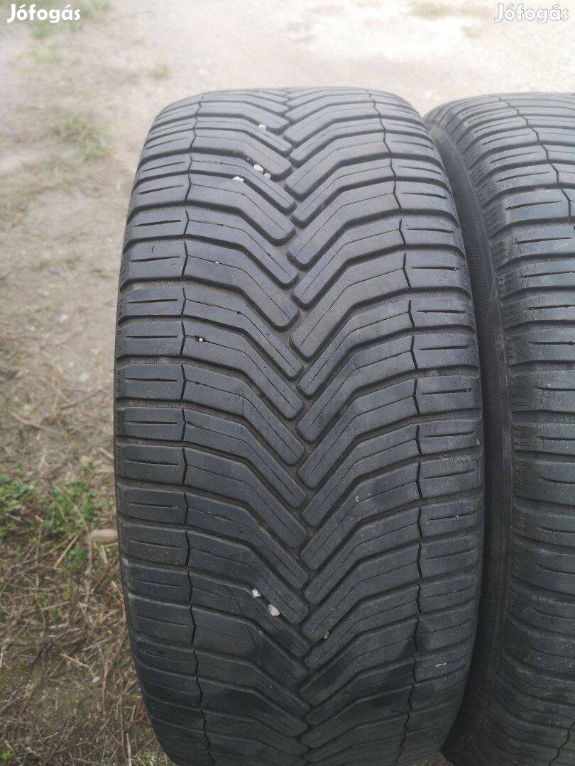 215/45R17 2-4db haznált négyévszakos gumi