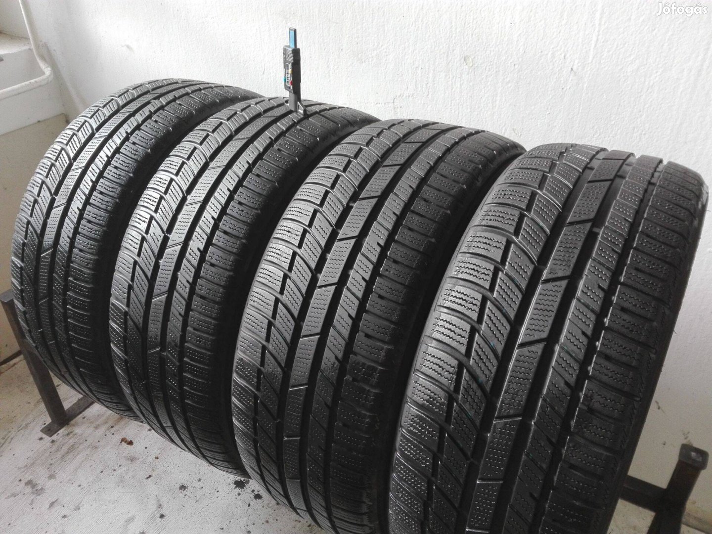 215/45R17 Toyo téli gumi garnitúra 215/45 r17