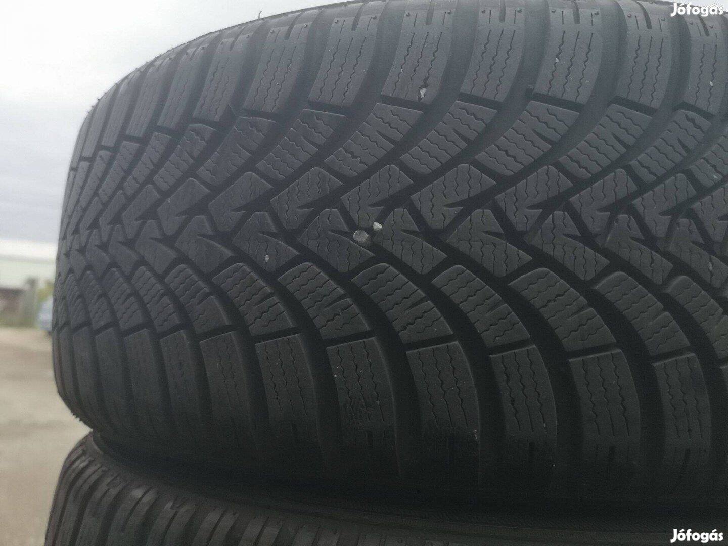 215/45R17 újszerű Falken téligumi