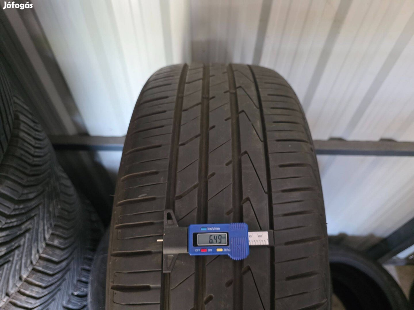 215/45R18 Pirelli garnitúra nagyon jó állapotban eladó!