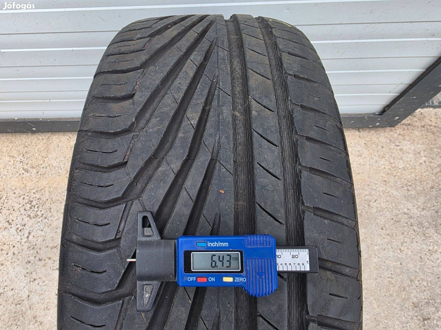 215/45R18 Pirelli garnitúra nagyon jó állapotban eladó!
