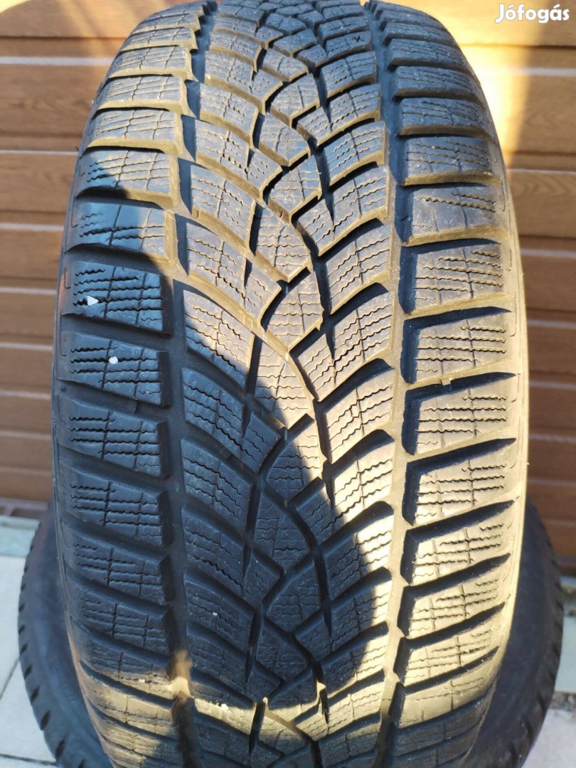 215 45 18 goodyear 215/45 R 18 téli gumi garnitura