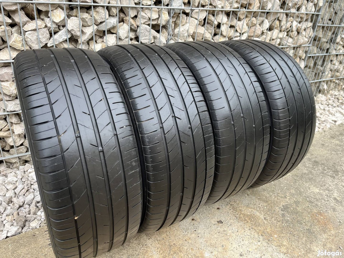 215/45 R16 Kumho nyári gumik