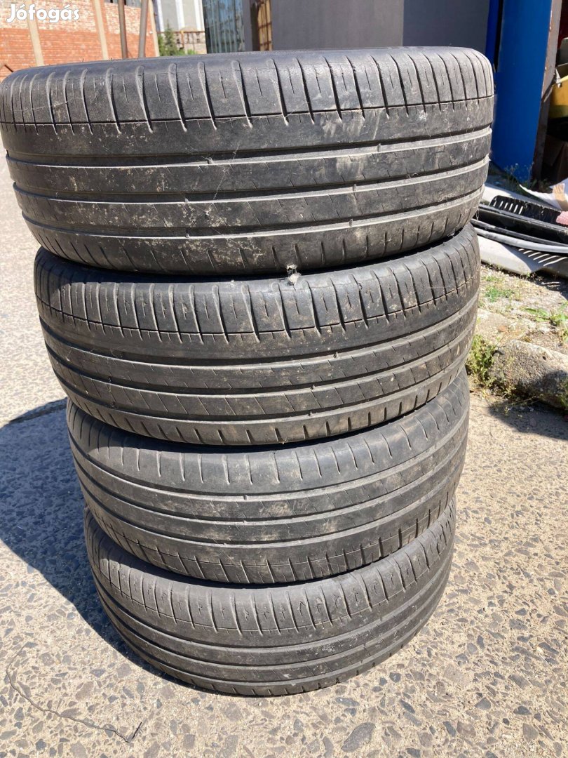 215/45 R18 Michelin Pilot Sport3