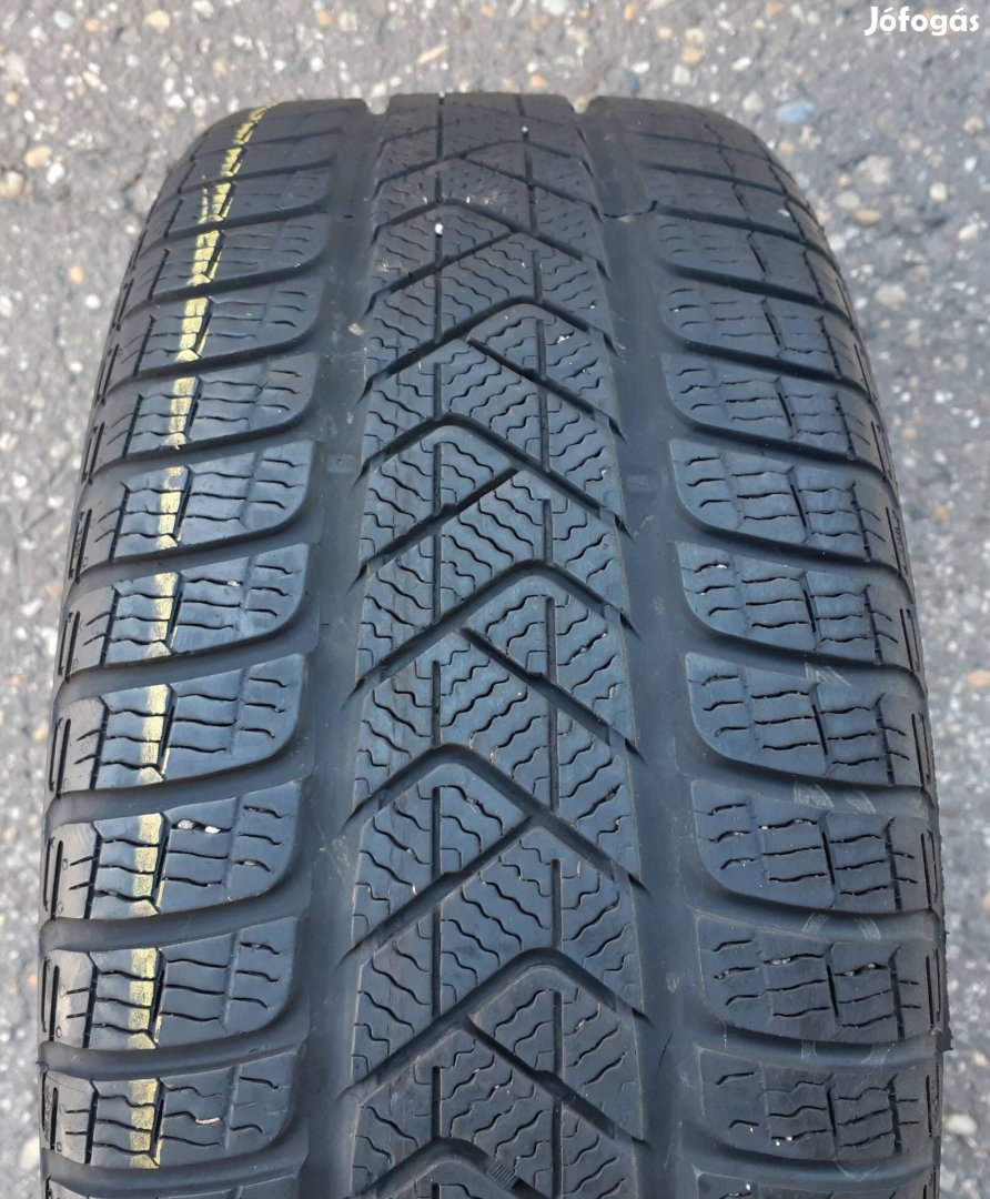 215/45 r16 Pirelli Sottozero 3. 2db