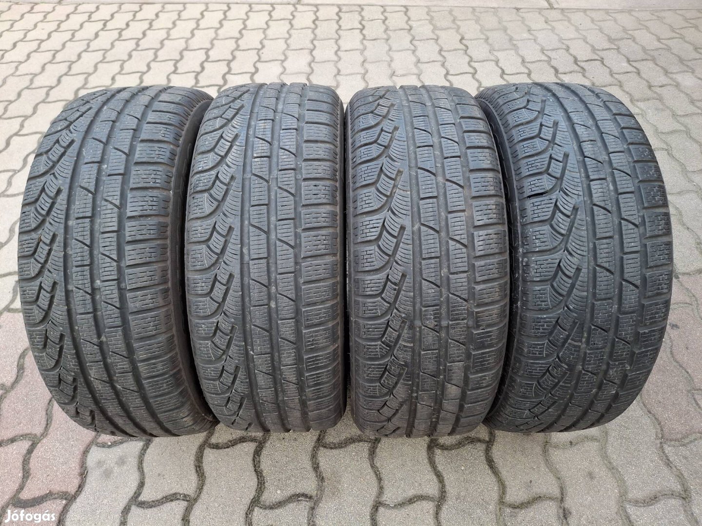 215/45r18 téli gumik