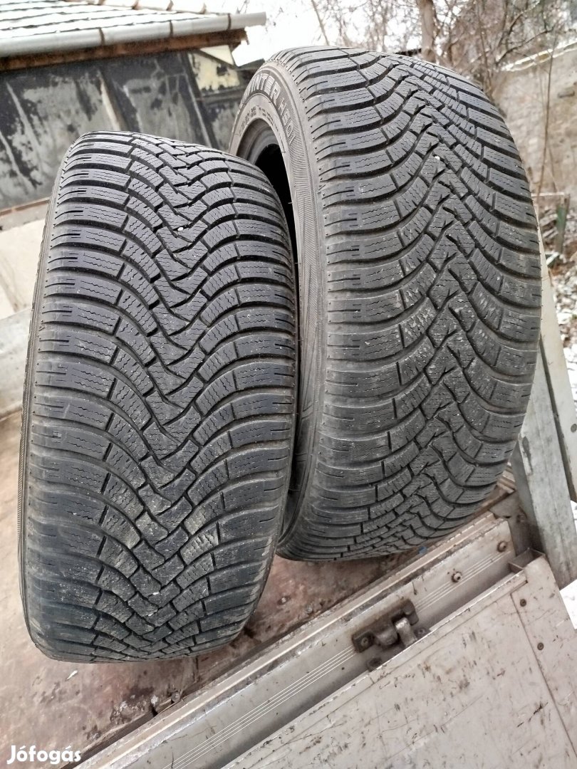 215/50R17 Falken Eurowinter Téli gumi 