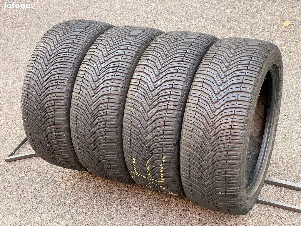 215/50R17 Michelin Crossclimate négyévszakos 17" gumi téli nyári gumi