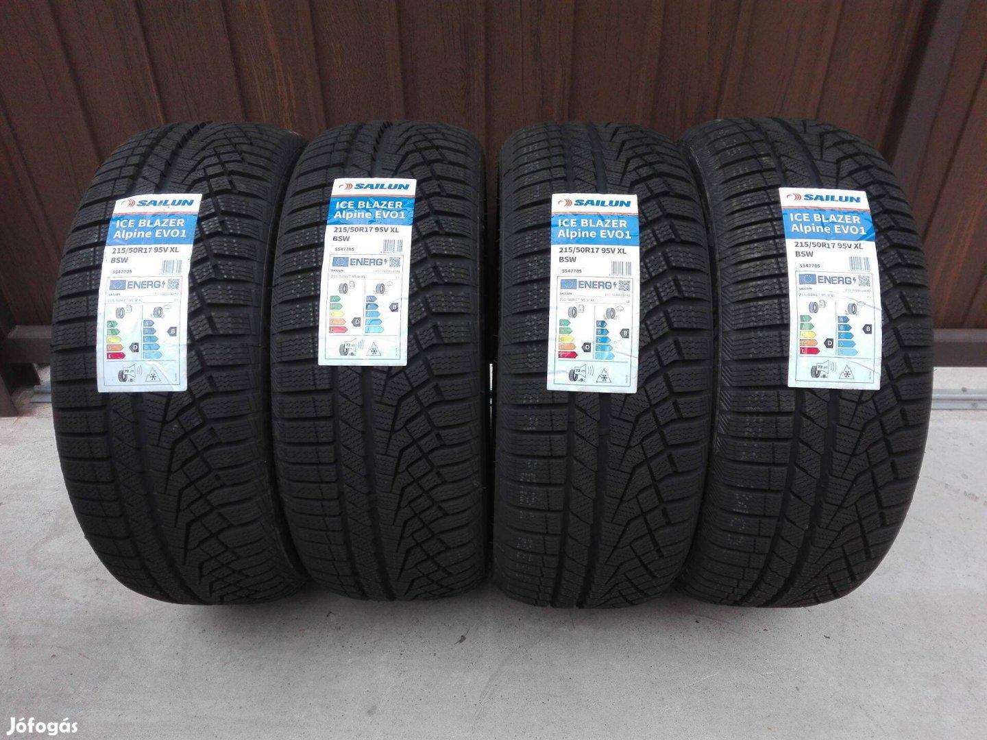 215/50R17 Új Sailun téli gumi garnitúra 215/50 r17